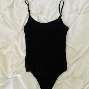 Brandy Melville scoop bag bodysuit